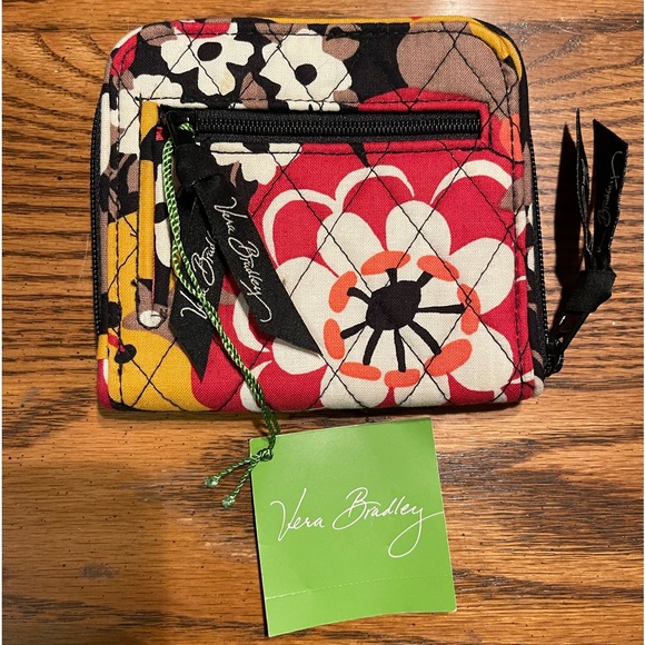 VERA BRADLEY FLORAL Wallet - Picture 6 of 6